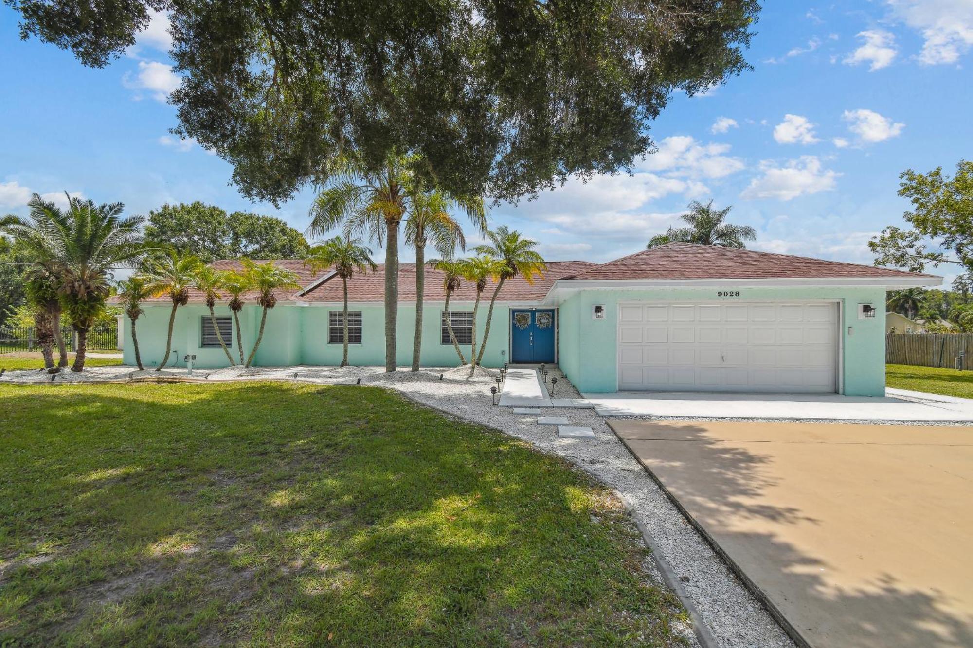 טאמפה Lake House Westchase Area. Heated Pool Waterfront! מראה חיצוני תמונה