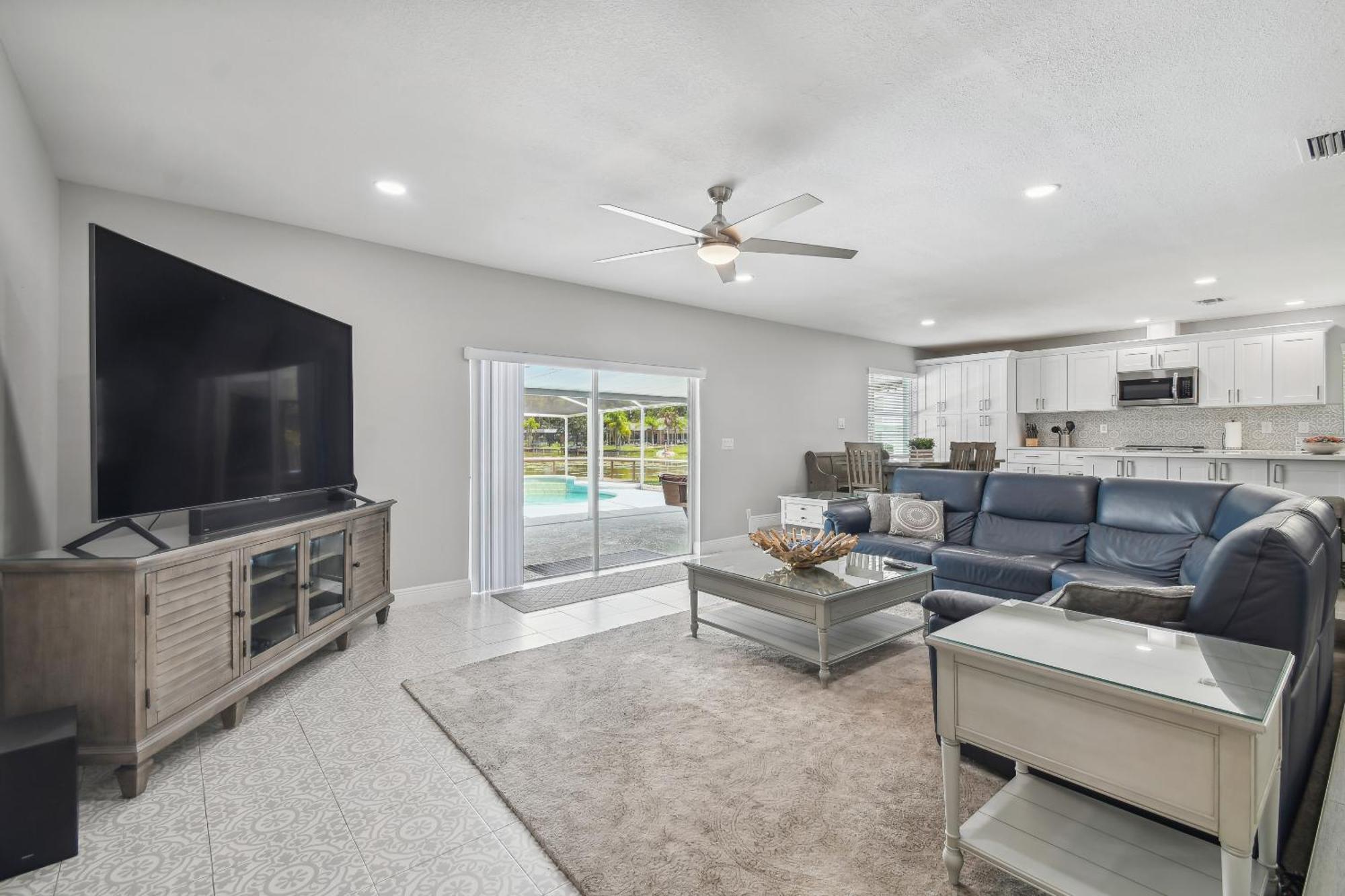 טאמפה Lake House Westchase Area. Heated Pool Waterfront! מראה חיצוני תמונה