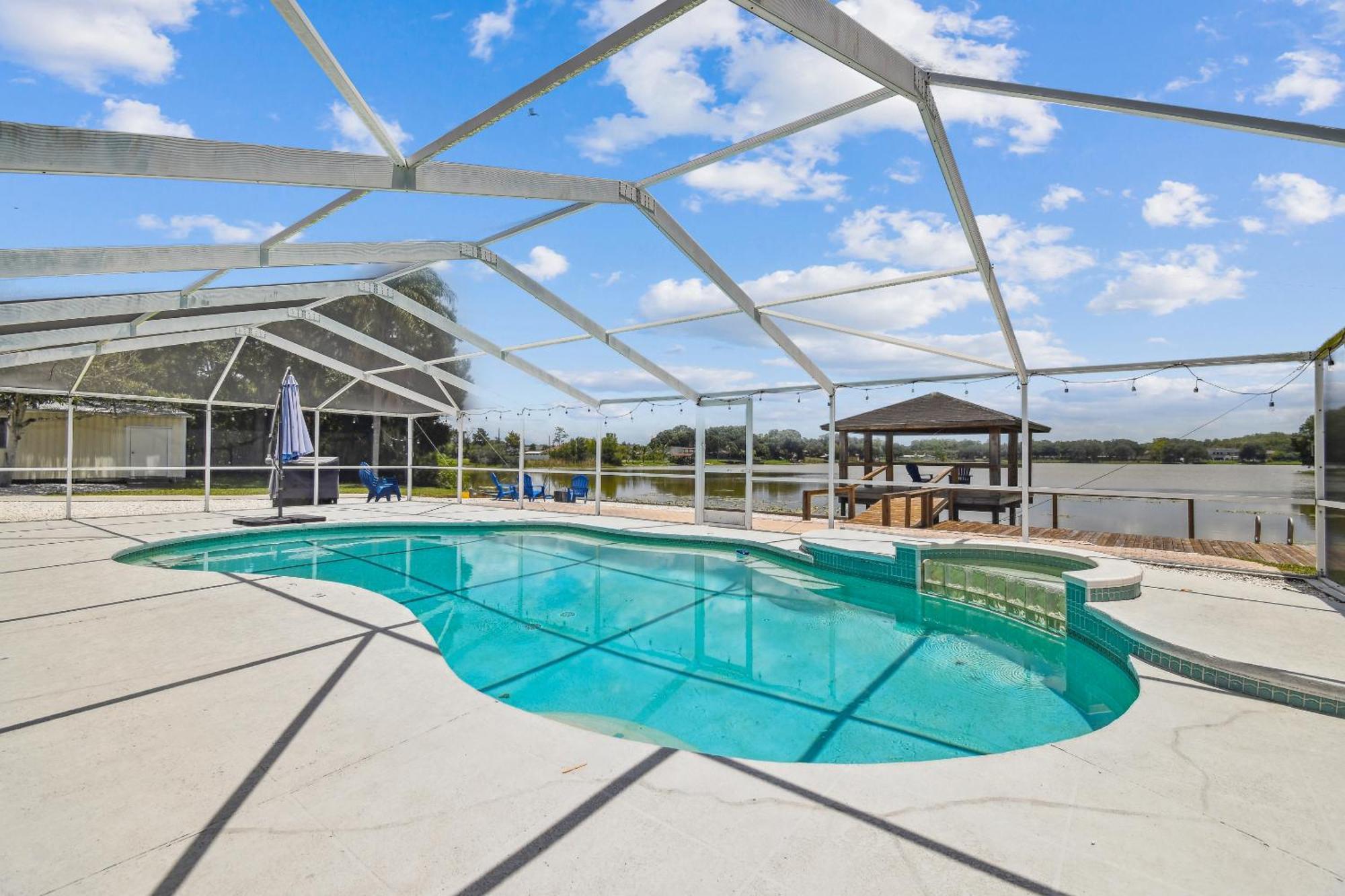 טאמפה Lake House Westchase Area. Heated Pool Waterfront! מראה חיצוני תמונה