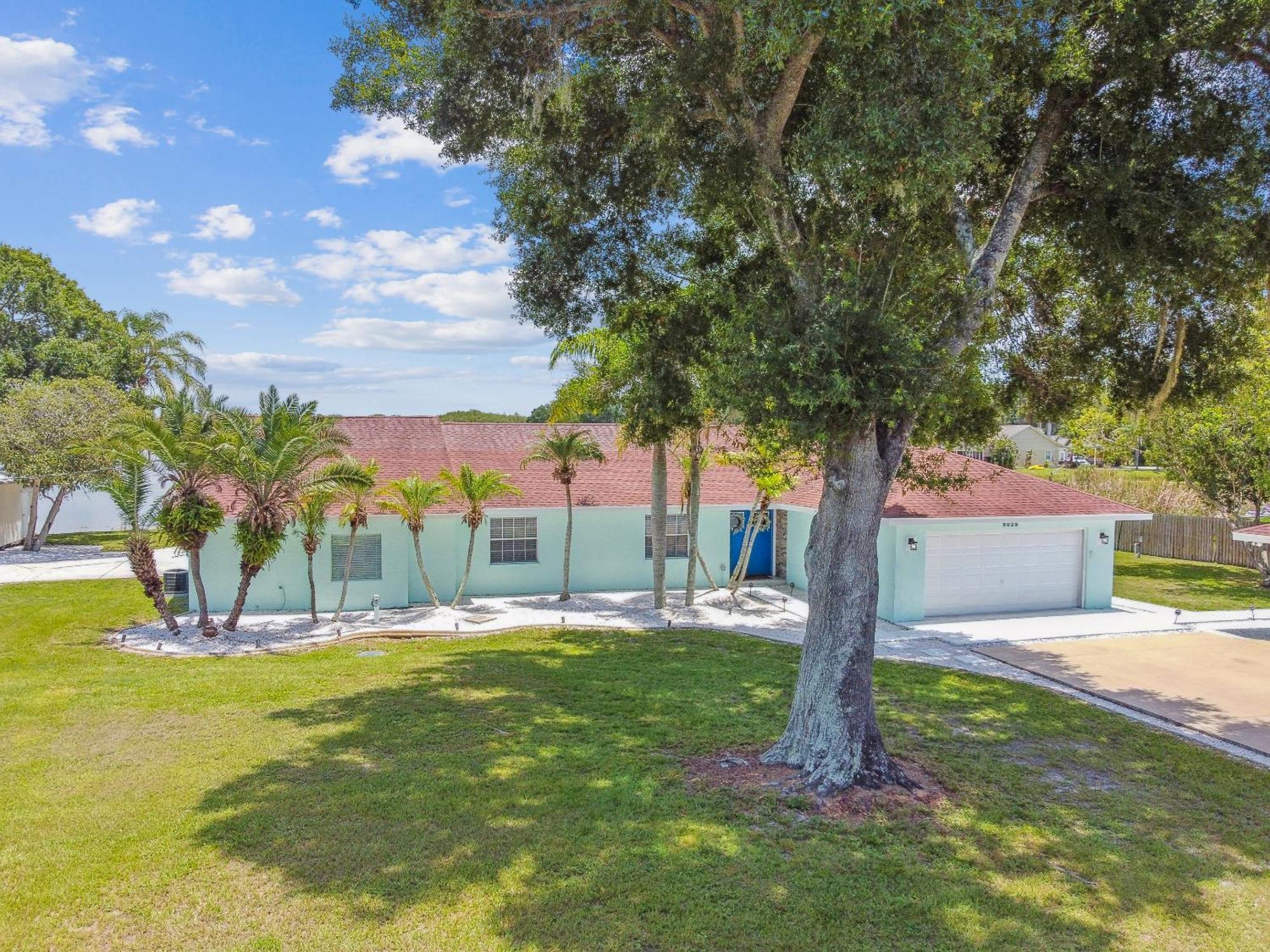 טאמפה Lake House Westchase Area. Heated Pool Waterfront! מראה חיצוני תמונה