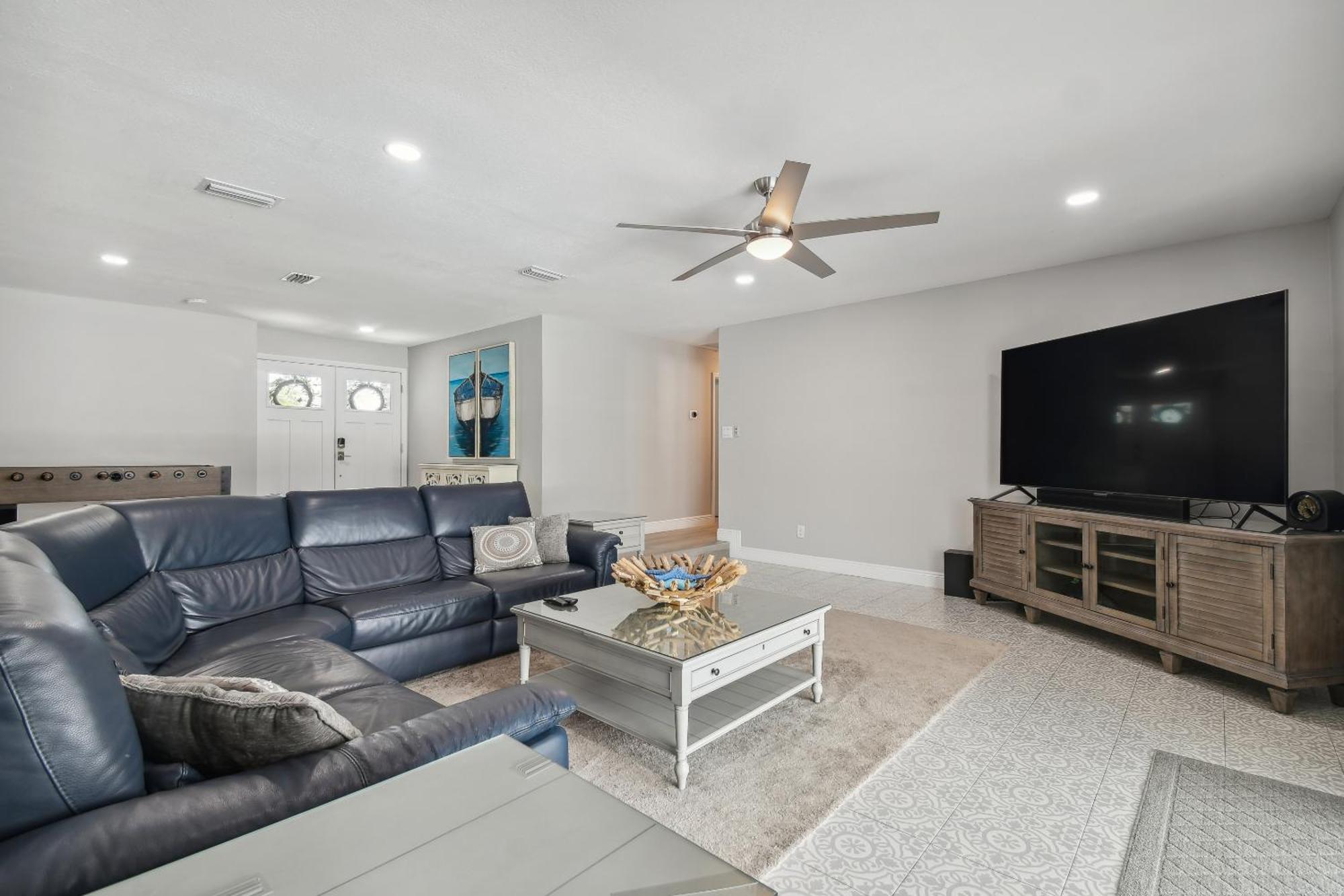 טאמפה Lake House Westchase Area. Heated Pool Waterfront! מראה חיצוני תמונה