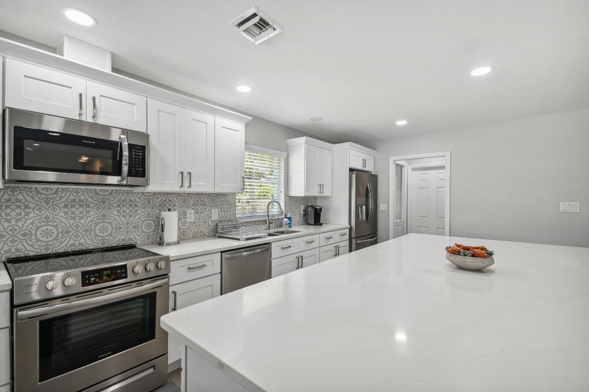 טאמפה Lake House Westchase Area. Heated Pool Waterfront! מראה חיצוני תמונה